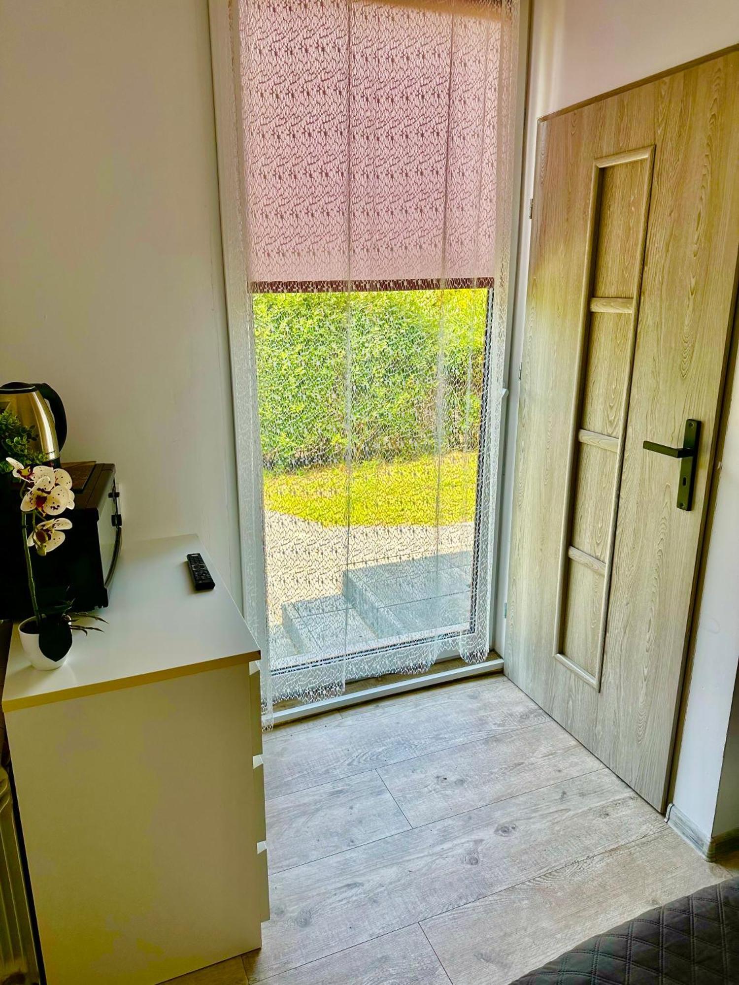 Apartament Nr 5 Lub 6 Przy Sali Kominkowej Przeczyce エクステリア 写真
